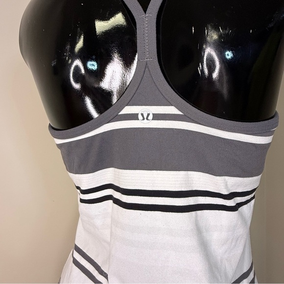 Lululemon Cool Racerback Bra Tank Parallel Stripe Gray/Black/White Size 8 - Picture 4 of 6